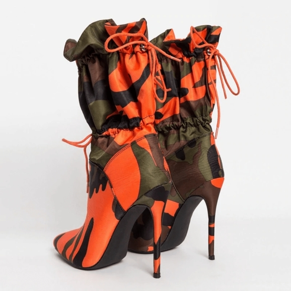 Orange camouflage boots - Picture 2 of 5
